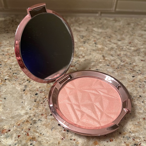 Becca shimmering skin perfector pressed - Picture 1 of 3
